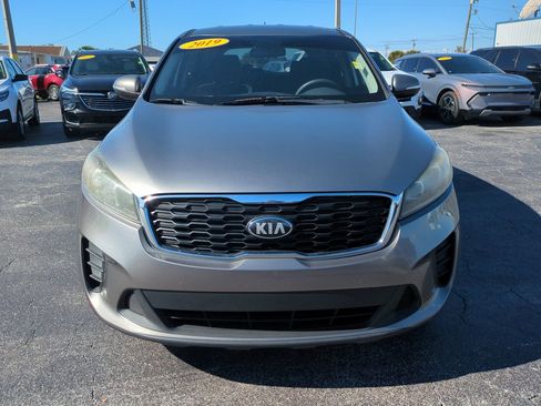 Used 2019 Kia Sorento LX image 9
