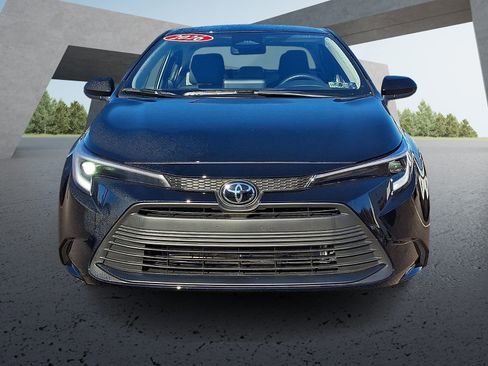 Certified 2026 Toyota Corolla LE image 2