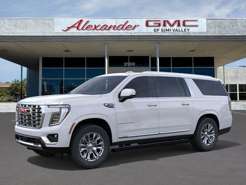 New 2026 GMC Yukon XL Denali w/ Sun & Power Step Package image 2