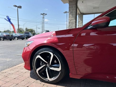 Used 2019 Honda Accord Sport image 8