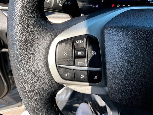 Used 2023 Ford Explorer XLT w/ Equipment Group 202A image 19