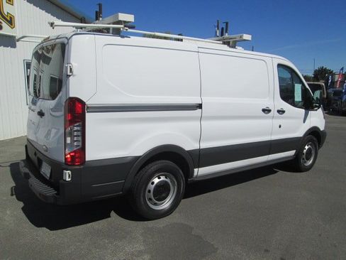 Used 2018 Ford Transit 150 130 Low Roof RWD image 6
