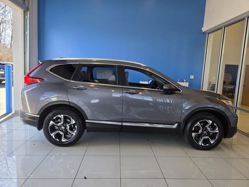 Used 2018 Honda CR-V Touring image 5