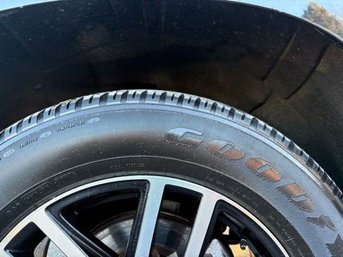 Used 2021 GMC Yukon AT4 w/ Rear Media and Nav Package image 13