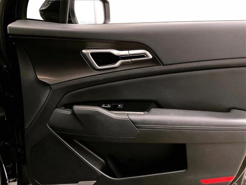 Used 2023 Kia Sportage EX image 23