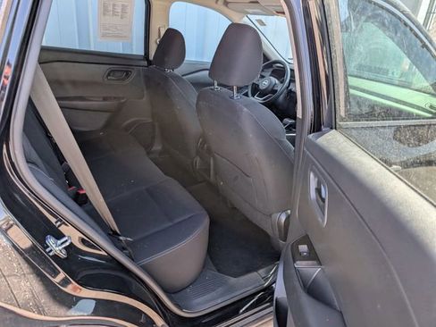 Used 2024 Nissan Rogue S AWD/4WD image 16