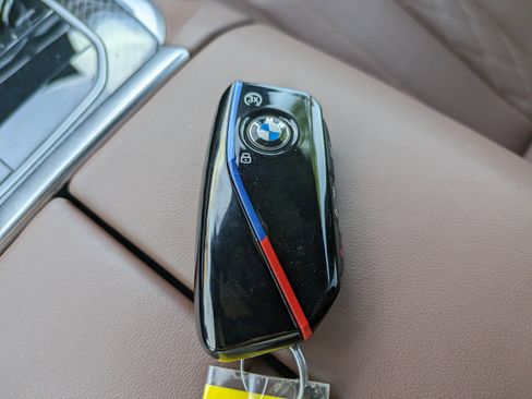 Used 2025 BMW X5 M60i AWD/4WD image 37