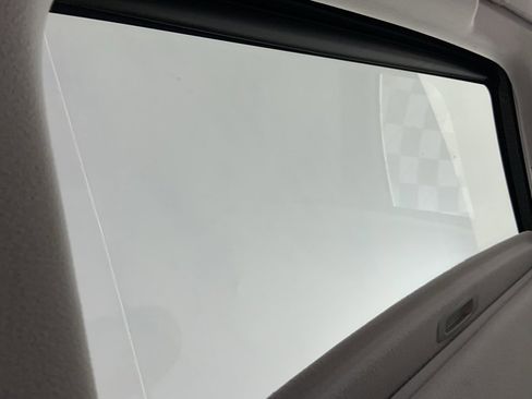 Used 2011 Toyota Venza AWD w/ Premium Pkg #2 image 28