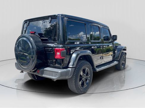 Used 2022 Jeep Wrangler Unlimited Sahara AWD/4WD image 7
