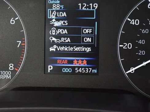 Used 2023 Toyota Corolla LE FWD image 27