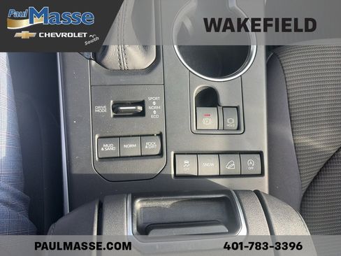 Used 2020 Toyota Highlander L image 11