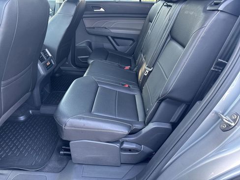 Used 2023 Volkswagen Atlas SE AWD/4WD image 34