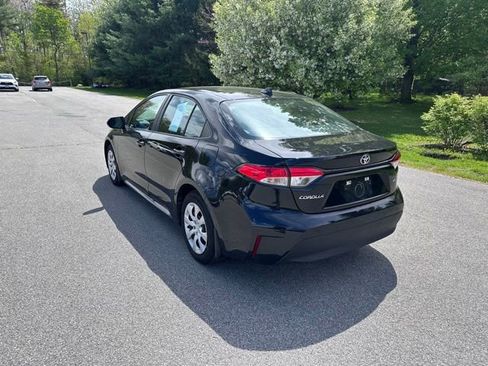 Used 2023 Toyota Corolla LE FWD image 5