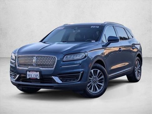 Used 2019 Lincoln Nautilus Select image 1