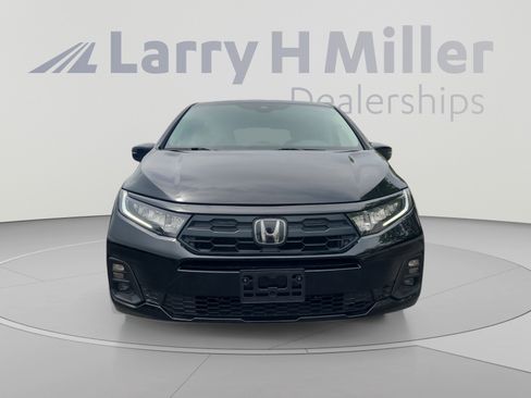 Used 2025 Honda Odyssey EX-L image 2
