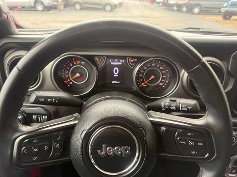 Certified 2019 Jeep Wrangler Sport AWD/4WD image 22