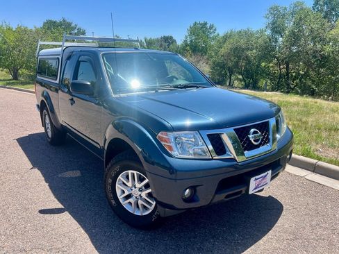 Used 2018 Nissan Frontier SV w/ Value Truck Package AWD/4WD image 1