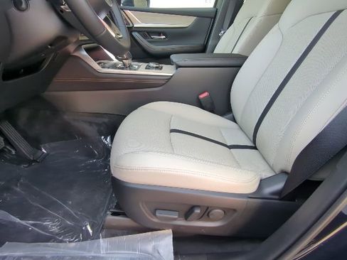 New 2026 MAZDA CX-90 Plug-In Hybrid w/ Preferred image 10