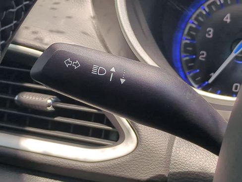 New 2026 Chrysler Voyager LX image 27