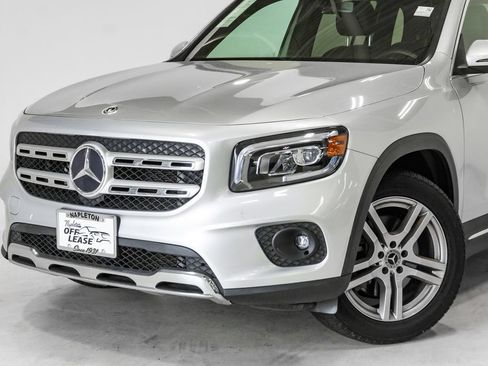 Used 2020 Mercedes-Benz GLB 250 4MATIC image 2