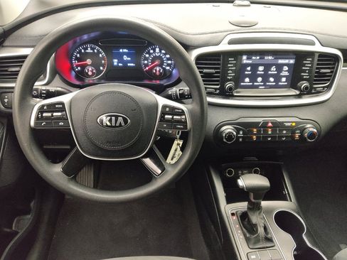 Used 2020 Kia Sorento LX FWD image 22