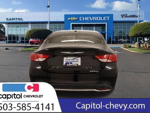 Used 2015 Chrysler 200 C image 3