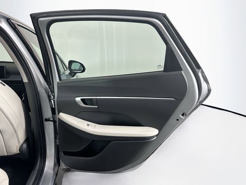 Used 2025 Hyundai Sonata SEL FWD image 30