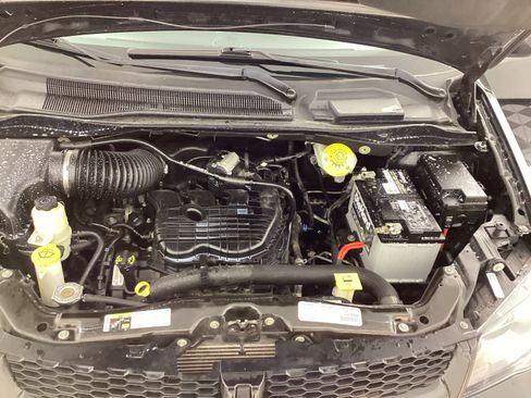 Used 2019 Dodge Grand Caravan GT image 11