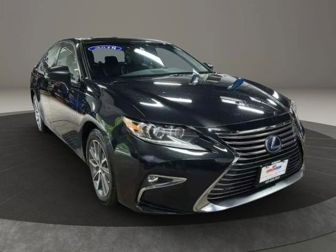 Used 2018 Lexus ES 300h image 7