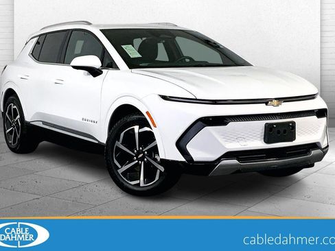 Used 2025 Chevrolet Equinox EV LT image 1