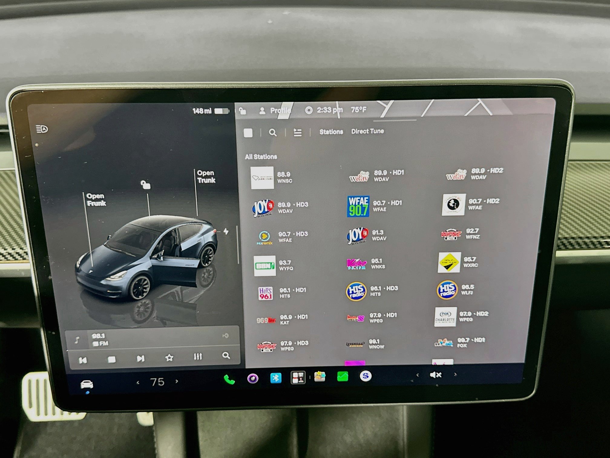 Used 2024 Tesla Model Y Long Range AWD/4WD image 19