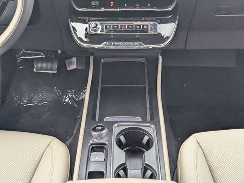 New 2026 Lincoln Corsair Reserve image 16