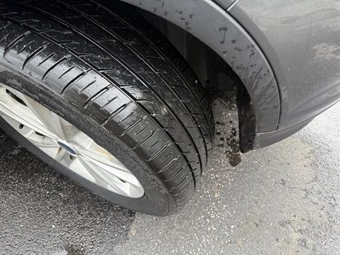 Used 2018 Ford Escape SEL image 5