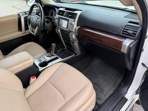 Used 2016 Toyota 4Runner Limited image 18