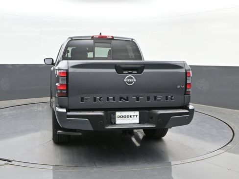 Used 2022 Nissan Frontier SV RWD image 8