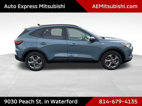 Used 2025 Ford Escape ST-Line Select AWD/4WD image 8