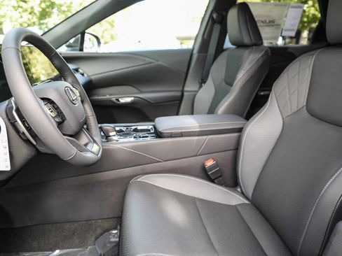 New 2025 Lexus RX 350 FWD image 17