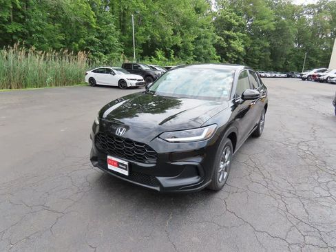New 2026 Honda HR-V LX image 1