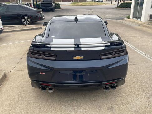 Used 2016 Chevrolet Camaro SS RWD image 5