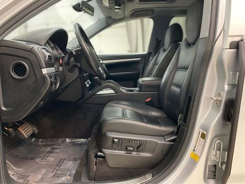 Used 2006 Porsche Cayenne S image 10