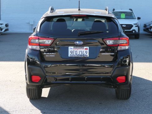 Certified 2023 Subaru Crosstrek 2.0i image 4
