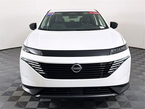 Certified 2025 Nissan Murano SV image 2