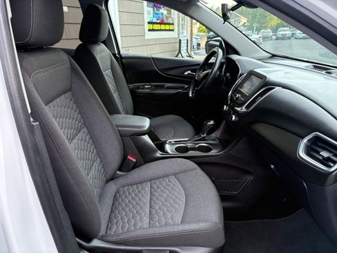 Used 2018 Chevrolet Equinox LT AWD/4WD image 27