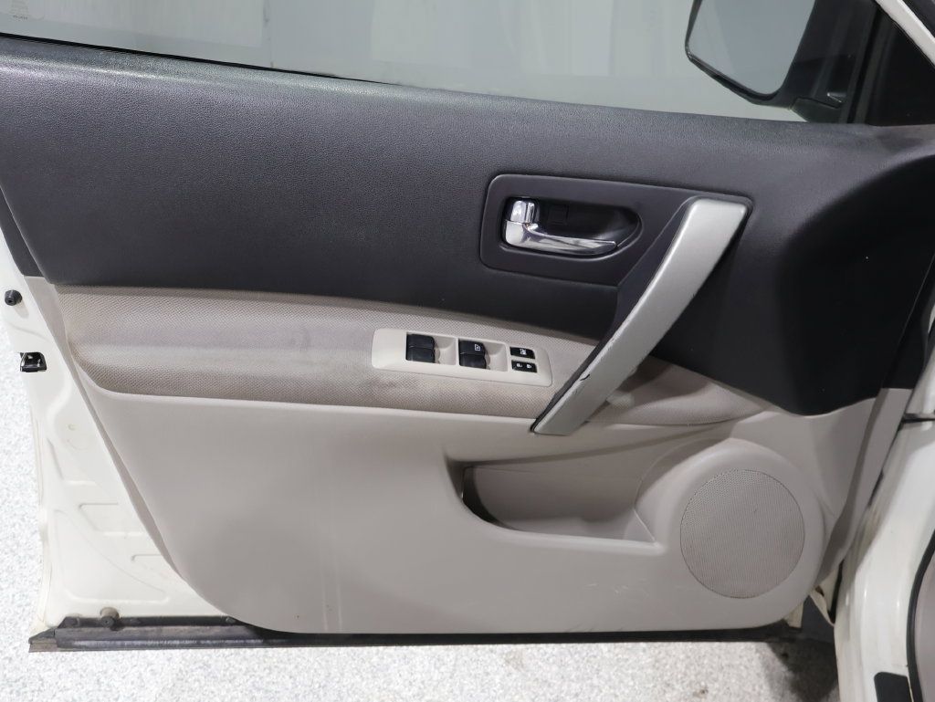 Used 2008 Nissan Rogue SL w/ Moonroof Pkg FWD image 21