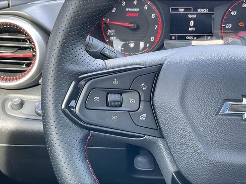 Certified 2025 Chevrolet Trax RS w/ Driver Confidence Package image 22