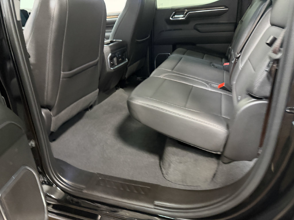 Used 2024 GMC Sierra 1500 Elevation w/ Elevation Premium Package AWD/4WD image 48