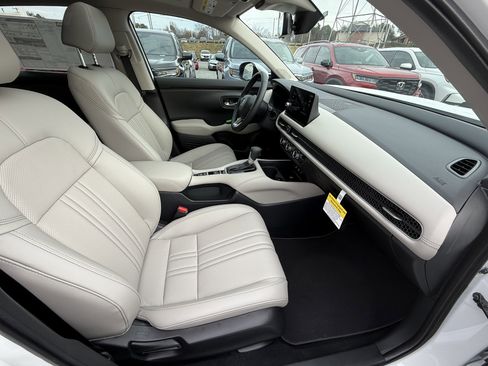 New 2026 Honda HR-V EX-L image 33