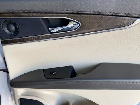 Used 2019 Lincoln Nautilus Reserve FWD image 32