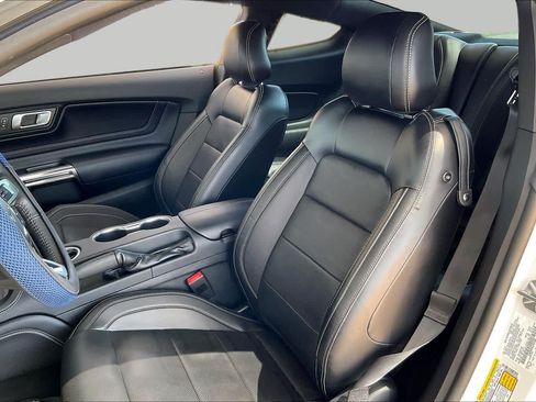 Used 2020 Ford Mustang GT Premium w/ GT Performance Package RWD image 9
