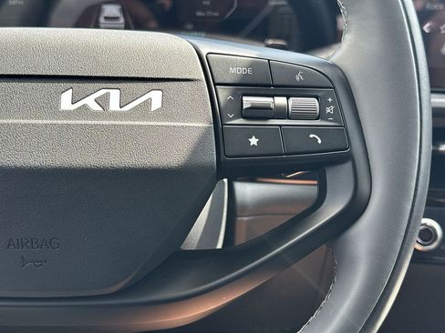 Used 2025 Kia EV6 Light RWD image 30